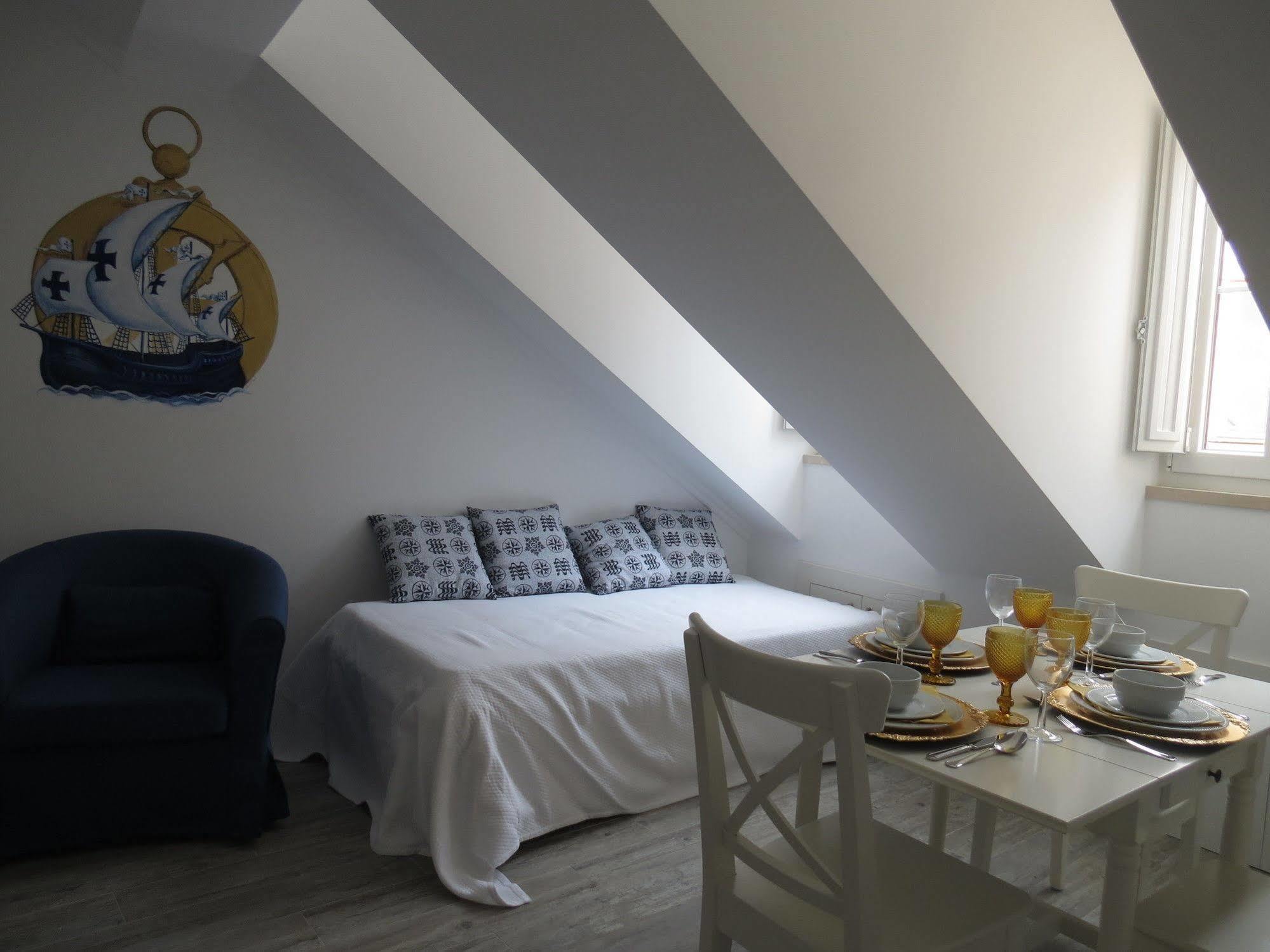 Castle Inn Lisbon Apartments Екстер'єр фото