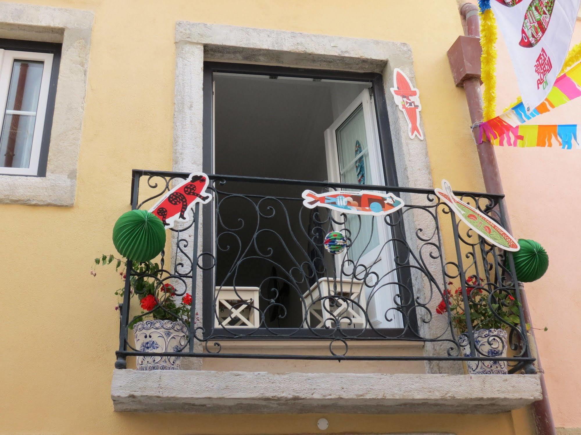 Castle Inn Lisbon Apartments Екстер'єр фото